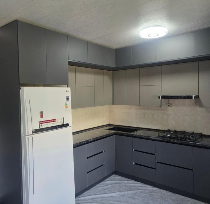 Кухонный мебель на заказ