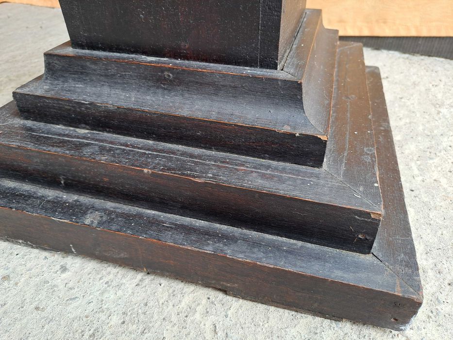 piedestal lemn 132 cm vechi