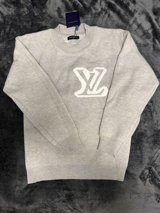 Bluza Louis Vouitton Gri marime S fit M