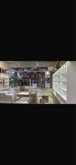 СрочноПродам мебель для бутика