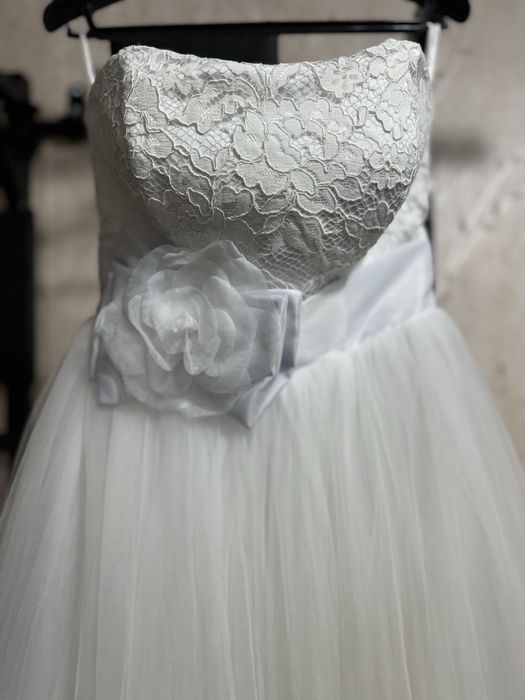 Свадебное платье 42-46 р-р