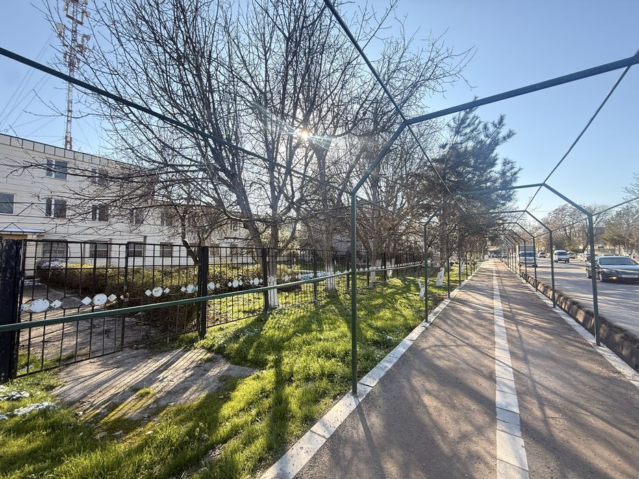 1-линия нежилой под бизнес 1-liniya noturar biznes uchun joy sotiladi