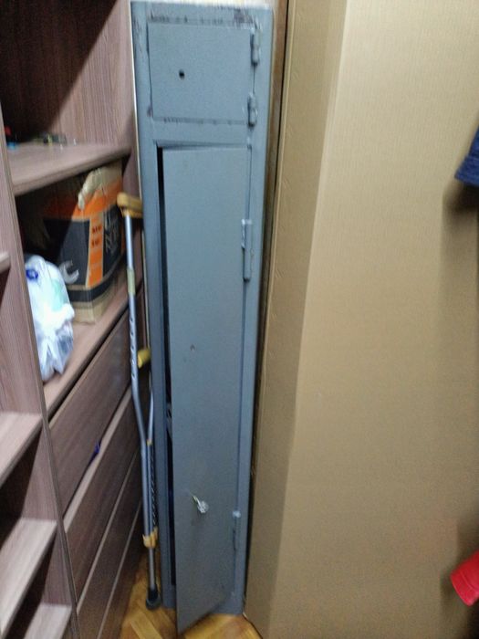 Продам сейф, мощный