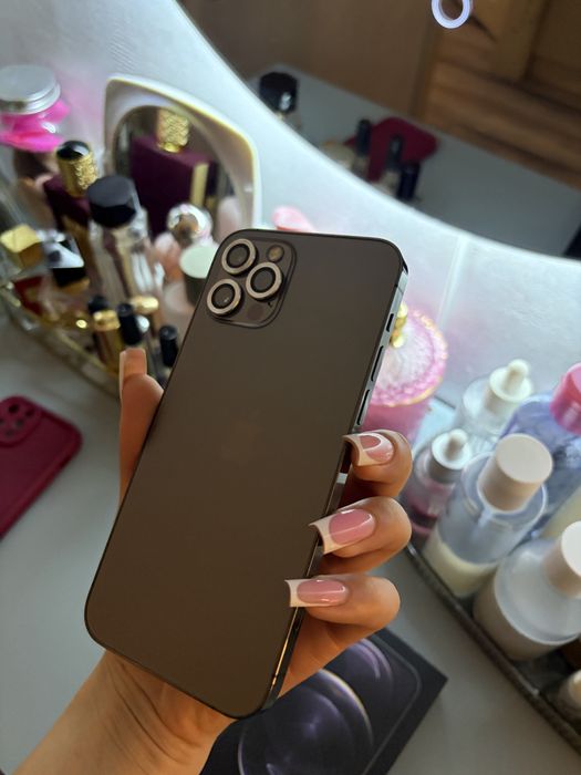 Поодам iPhone 12 pro