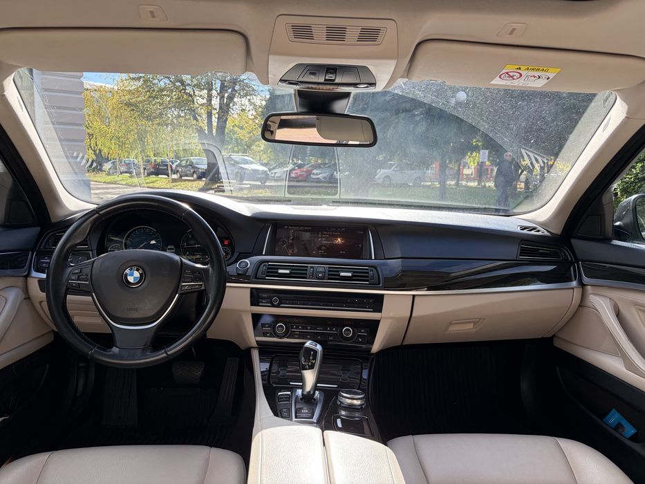 BMW seria 5 Luxury Line X-drive / Ceasuri digitale / Trapa / Bang&Olufsen / HUD / 5moduri / Memorii