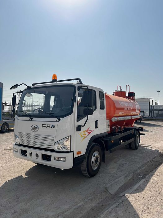 Автотопливозаправщик FAW Tiger 7 куб