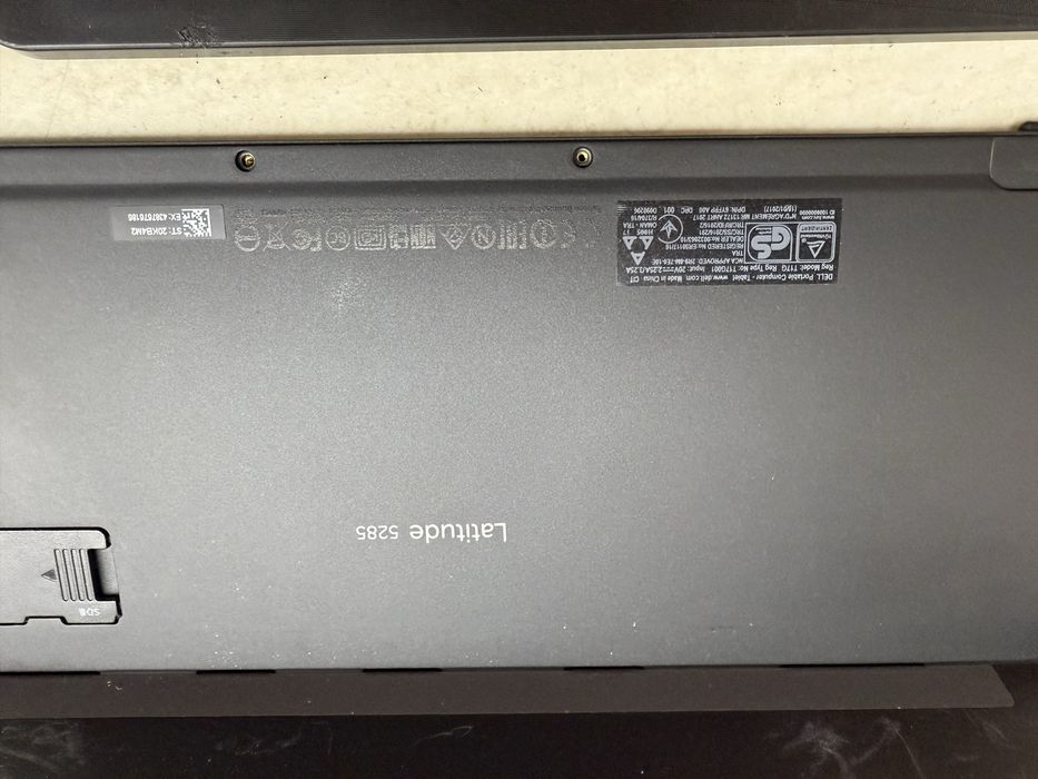 Tableta Dell Latitude 5285 i5/ 16 Gb DDR4 + Mouse si tastatura Wifi