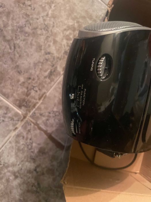 Преносим CD плейър , Радио , AUX