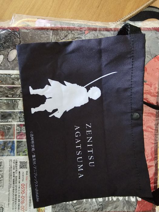 Продам аниме мэрч