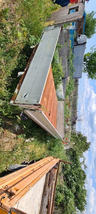 Каросерия с железен под