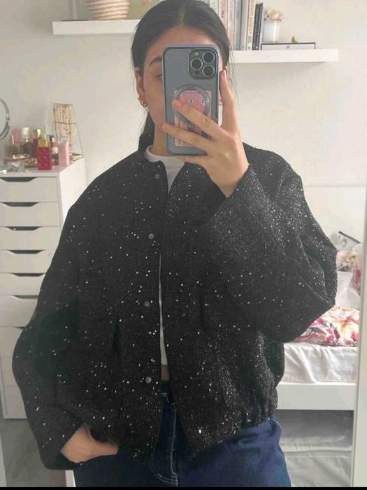 Дамско ново яке 40/42 размер