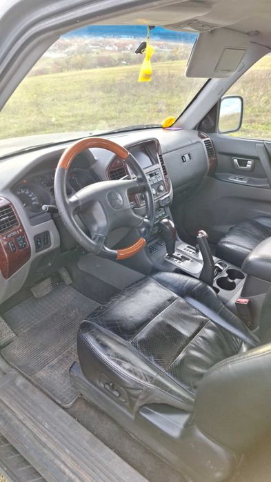 mitsubishi pajero mk3