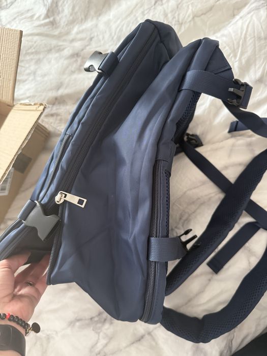 Ruccsac potrivit pt avion