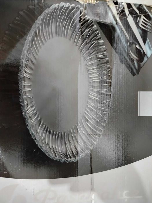 Большая тарелка(тортнтца)