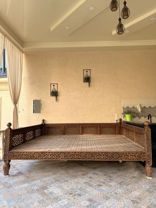 Продается тапчан . Орех.