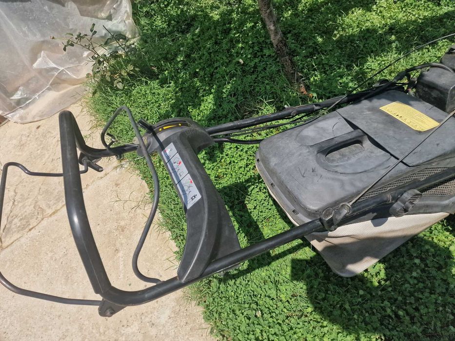 Masina de tuns iarba gazon GCP ITALY benzina BRIGGS 4CP Tractiune+COS