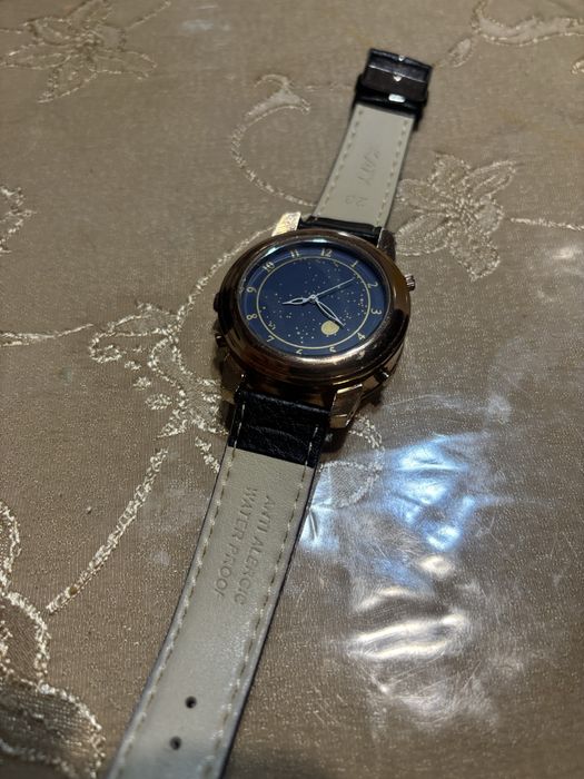 Продам часы хорошие