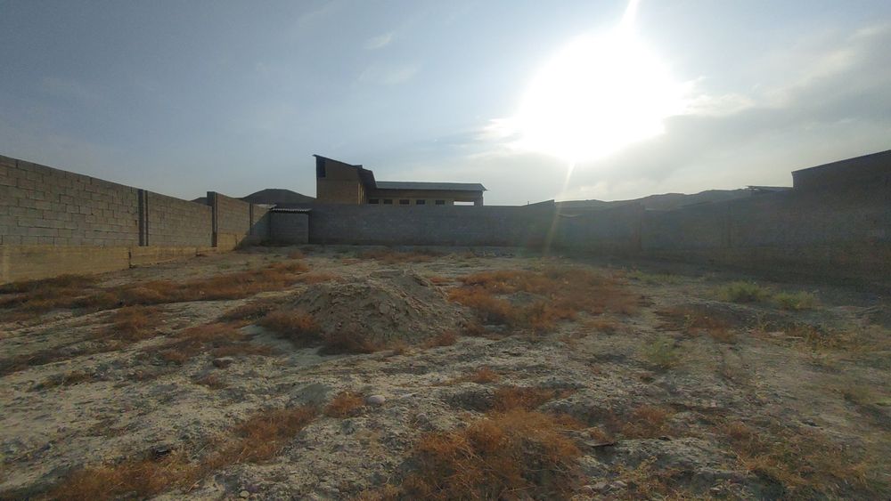 Xovli sotiladi srochna