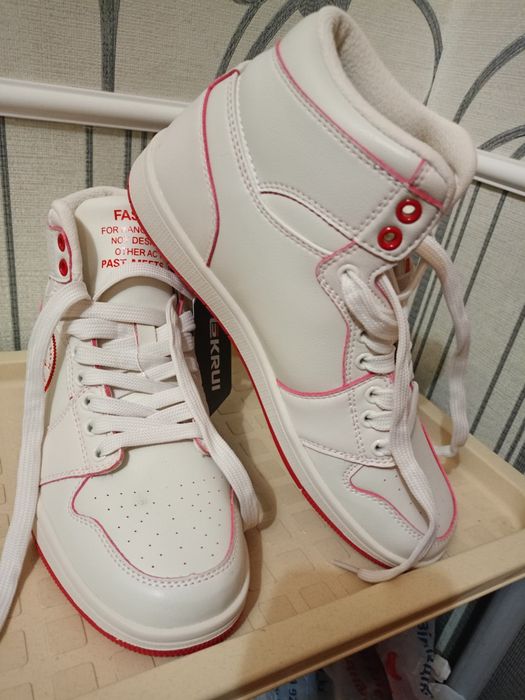 Обувь новая распродажа