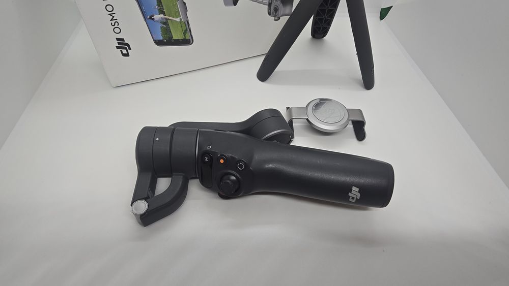 DJI Osmo Mobile 6 – gimbal telefon – stare foarte bună