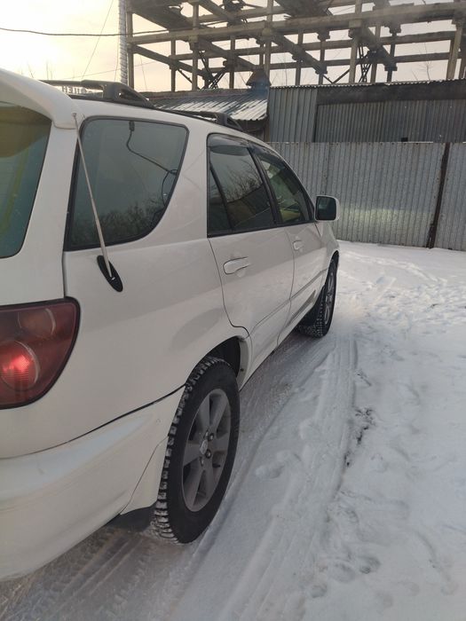 Продаю лексус рх300