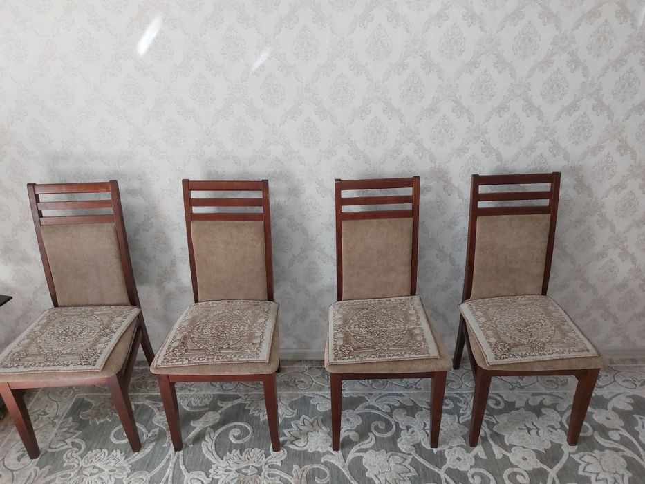 продам стулья для гостиной