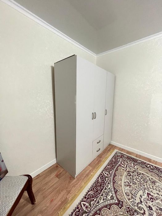 Отличный шкаф для одежды