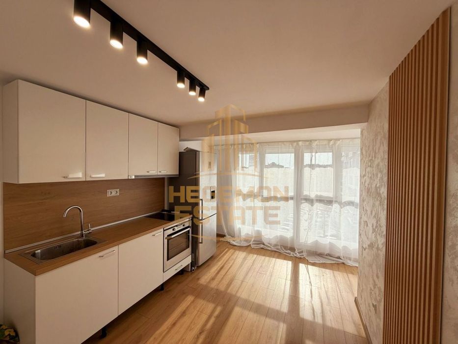 Продава се Двустаен апартамент в Варна, Колхозен пазар - 41 кв.м за 2561 €/кв.м - Снимка #1