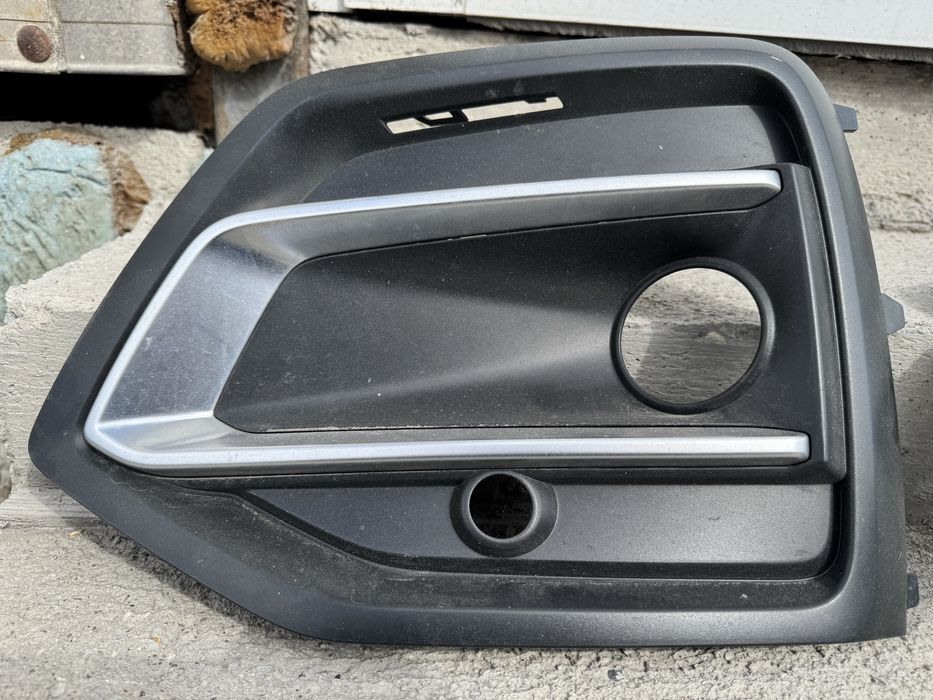 Оригин решетка лява  предна броня халоген Audi Q5 FY 2020- 80A807681