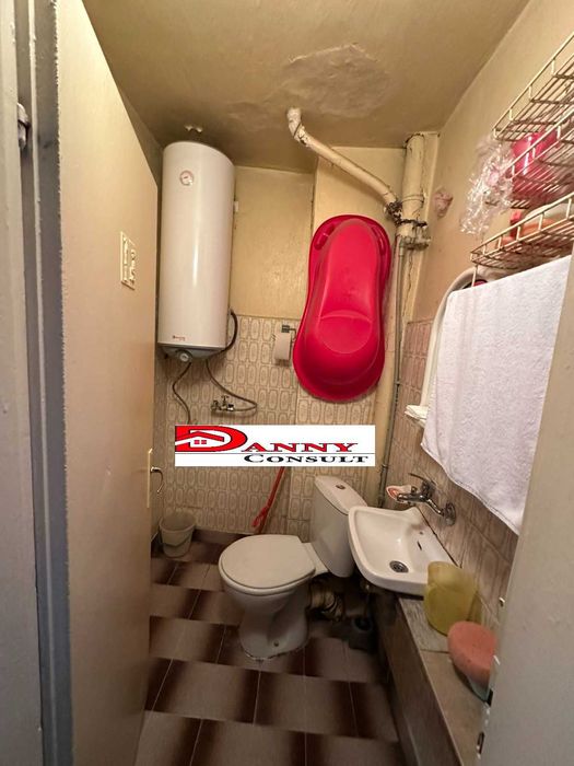 Продава се Двустаен апартамент в Велико Търново, Акация - 59 кв.м за 1865 €/кв.м - Снимка #12