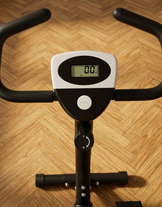 Vând bicicleta fitness