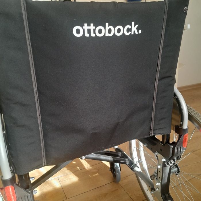 Продам инвалидную коляску