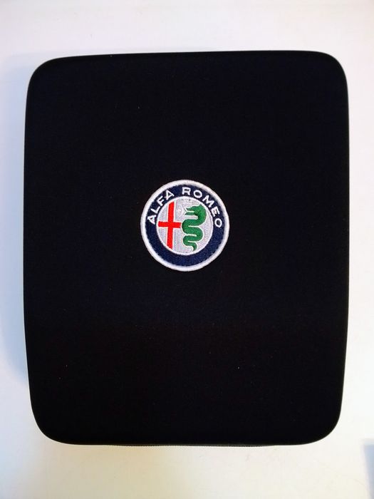Borsete Alfa  Romeo si Renault