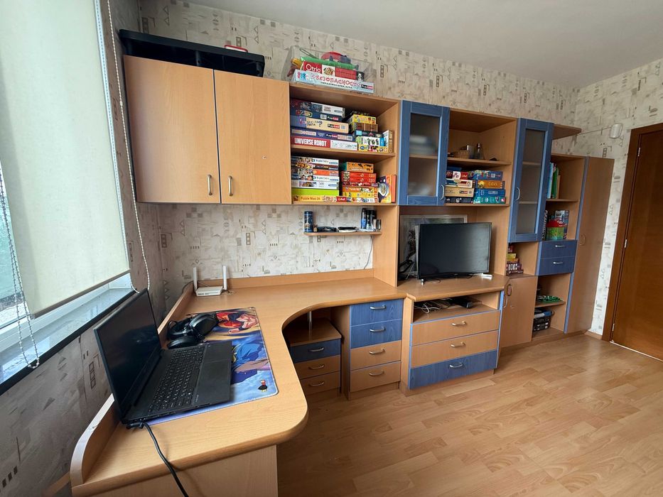 Детска секция по поръчка в отлично състояние