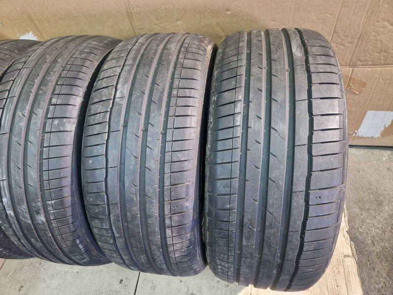 4 Hankook R19 235/55/-255/50
спорт пакет летни гуми DOT1422