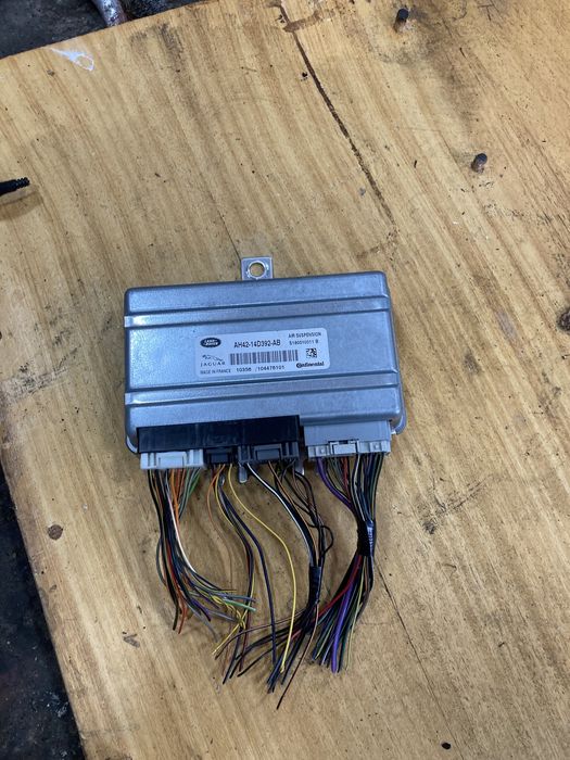 Range rover sport 2012година 3.0d 245кс Компютър въздушно окачване