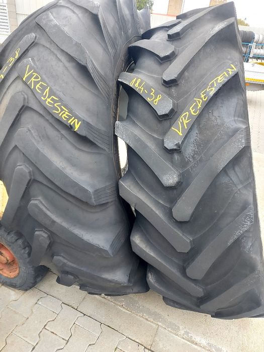 18,4/38. Vredestein.