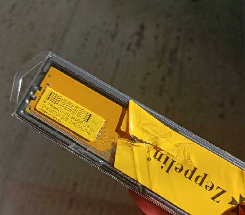 Продаю озу ддр4 4гб