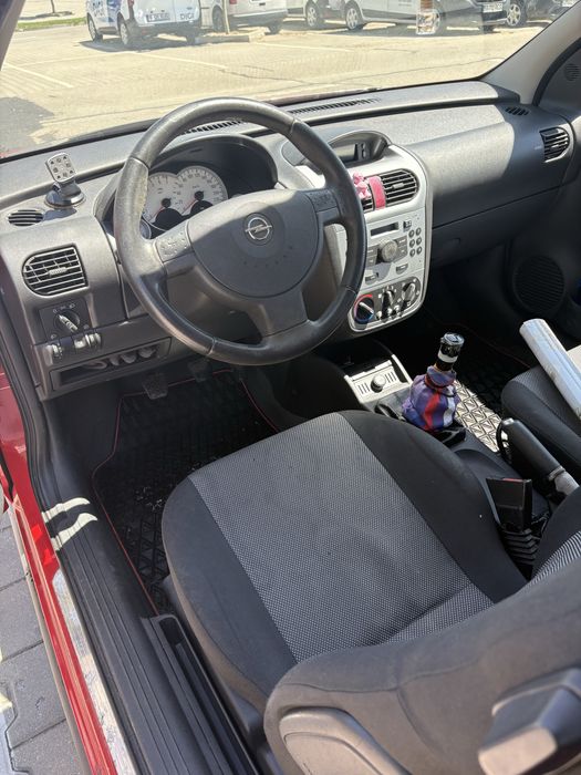 Opel corsa c,rosie