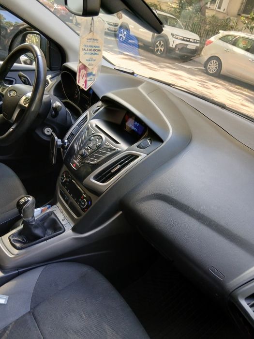 Ford Focus 2012 benzină, 4.849 € — imagine 5