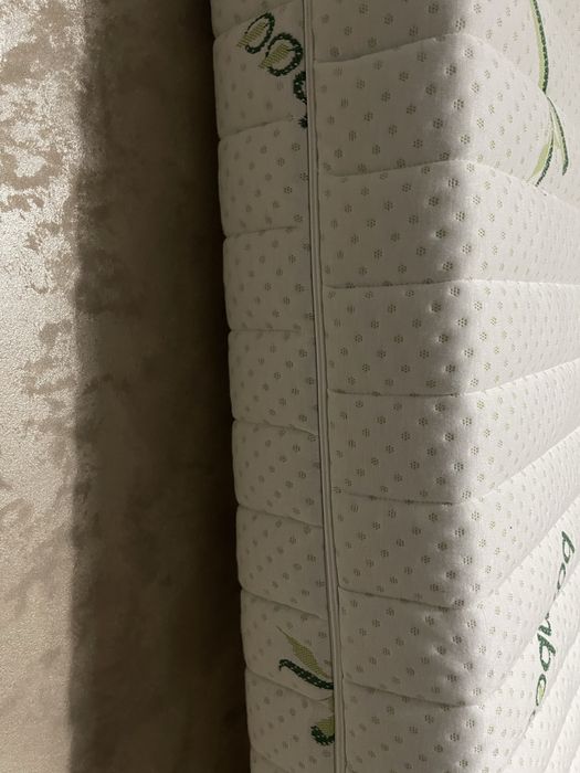 Vand saltea noua 200x100