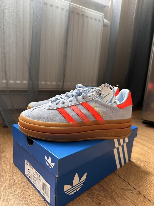Кроссовки Adidas