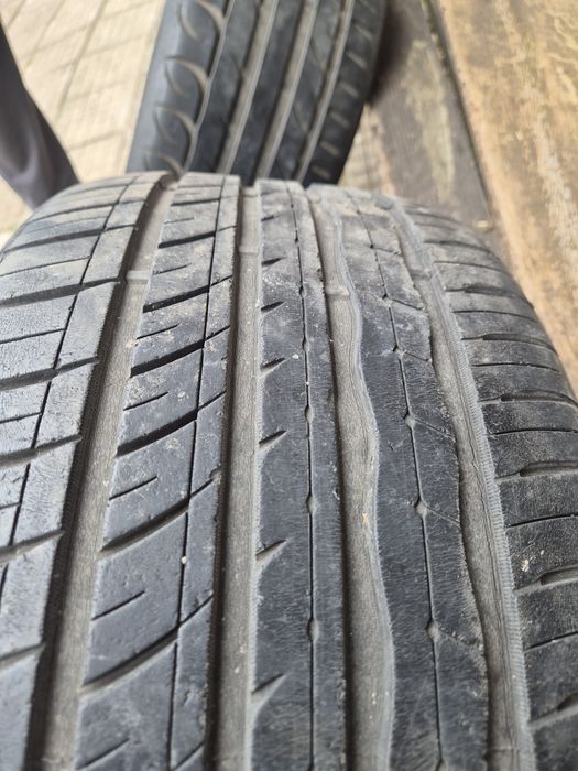 Две гуми 245/40/18