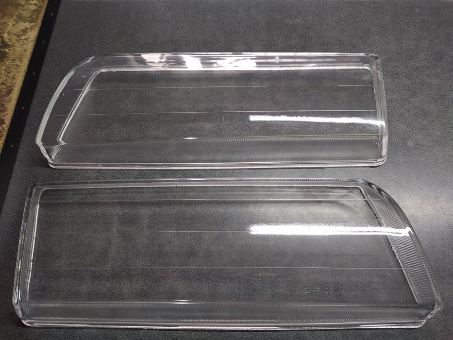 Стекла фар BMW E38