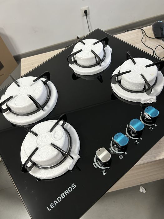 Газовая варочная поверхность, 4 конфорки