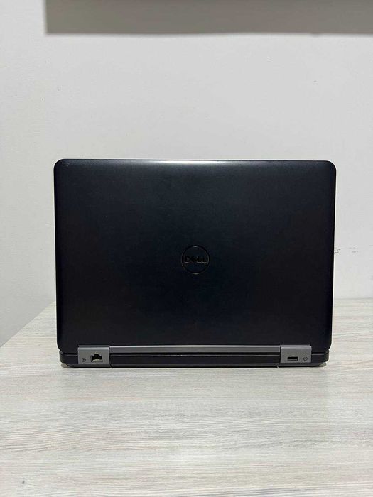 Noutbuk Dell Core I5