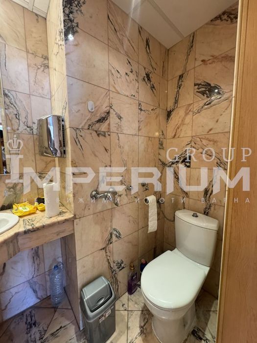 Полуобзаведен Офис в района на Гръцката махала, гр. Варна КЛИМАТИЦИ!