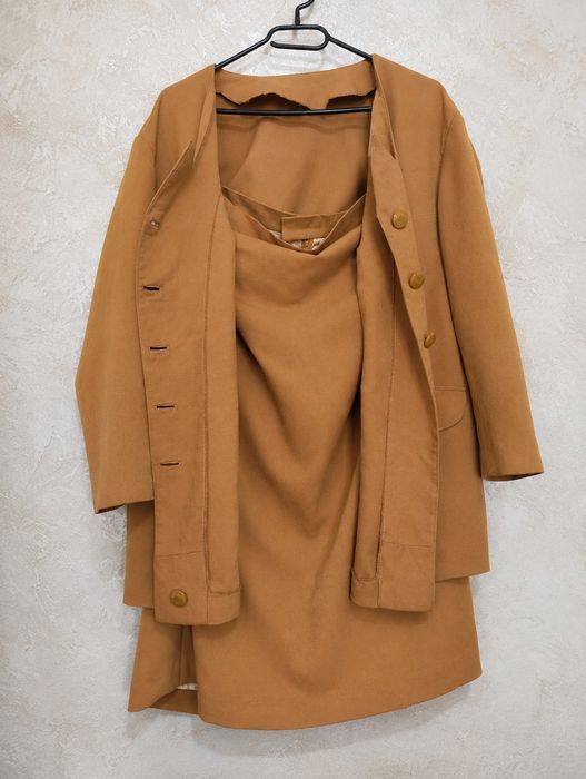 Costum sacou+fusta făcut la comanda