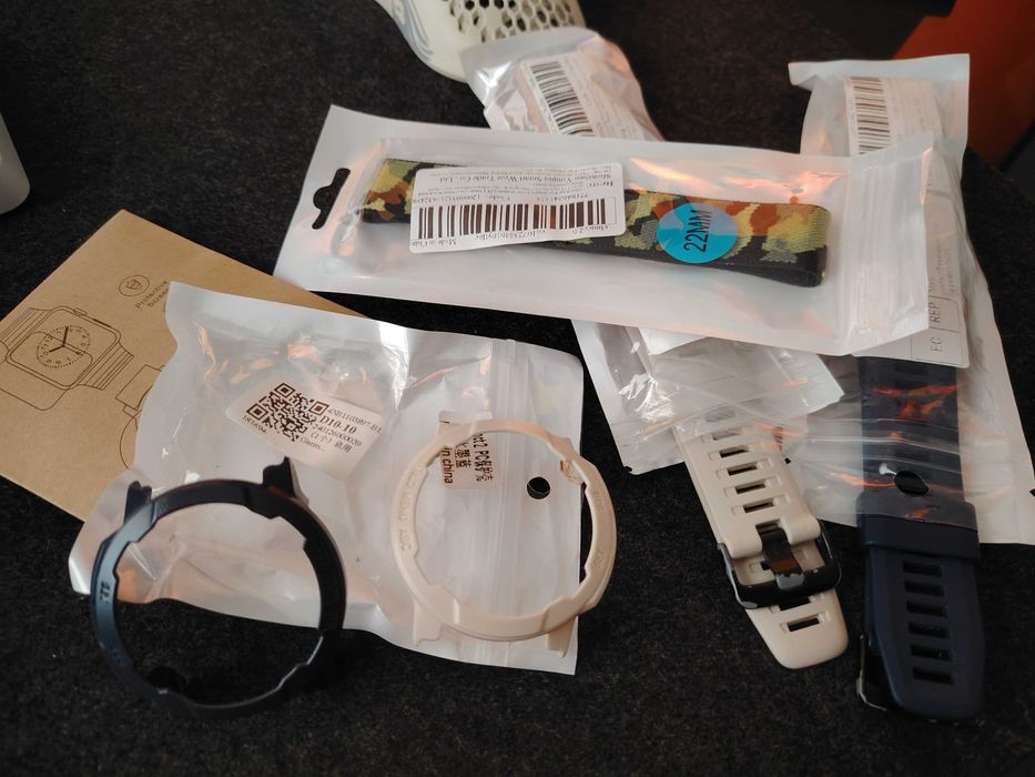 Garmin Instinct 2 - добро състояние, пълен комплект