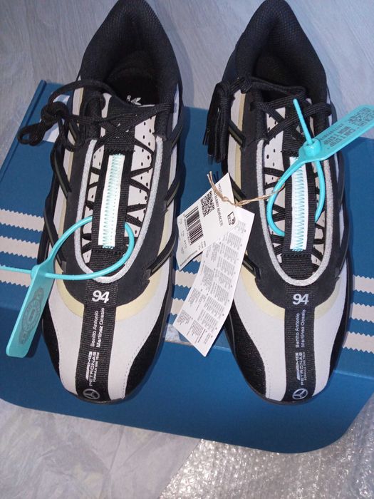 кроссовки adidas Bad Bunny Mercedes